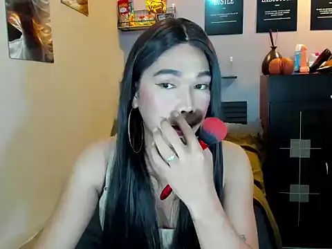 Snapshot of Foxybitch_megan chatting on July 7, 2026, 9:19 pm Foxybitch megan online show from July 7, 2026, 9:19 pm