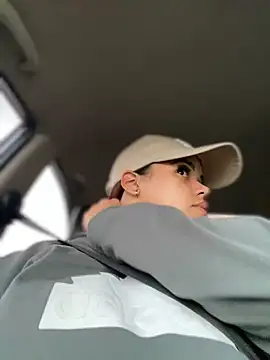 Snapshot of AliceStarshine chatting on February 12, 2025, 9:54 pm AliceStarshine online show from February 12, 2025, 9:54 pm