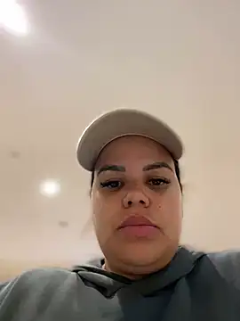 Snapshot of AliceStarshine chatting on February 13, 2025, 12:57 am AliceStarshine online show from February 13, 2025, 12:57 am