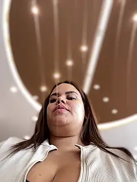 Snapshot of AliceStarshine chatting on February 16, 2025, 8:33 pm AliceStarshine online show from February 16, 2025, 8:33 pm