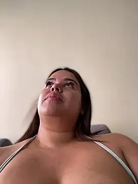 Snapshot of AliceStarshine chatting on February 17, 2025, 2:59 pm AliceStarshine online show from February 17, 2025, 2:59 pm