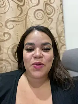 Snapshot of AliceStarshine chatting on February 20, 2025, 2:29 am AliceStarshine online show from February 20, 2025, 2:29 am