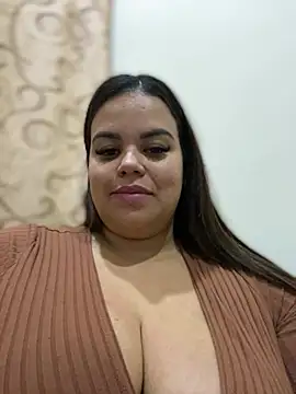 Snapshot of AliceStarshine chatting on February 22, 2025, 2:06 am AliceStarshine online show from February 22, 2025, 2:06 am