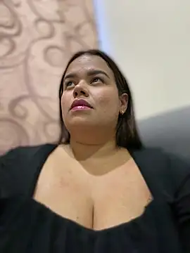 Snapshot of AliceStarshine chatting on March 2, 2025, 11:09 pm AliceStarshine online show from March 2, 2025, 11:09 pm