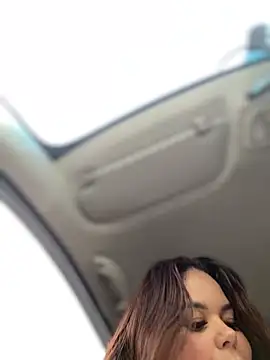 Snapshot of AliceStarshine chatting on March 8, 2025, 4:39 pm AliceStarshine online show from March 8, 2025, 4:39 pm