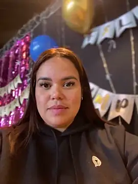 Snapshot of AliceStarshine chatting on March 18, 2025, 5:53 pm AliceStarshine online show from March 18, 2025, 5:53 pm