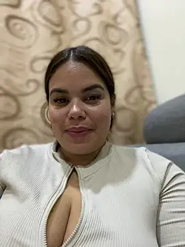 Snapshot of AliceStarshine chatting on March 20, 2025, 2:51 am AliceStarshine online show from March 20, 2025, 2:51 am