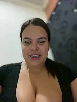 Snapshot of AliceStarshine chatting on March 22, 2025, 5:17 am AliceStarshine online show from March 22, 2025, 5:17 am