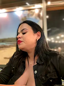 Snapshot of AliceStarshine chatting on October 2, 2025, 2:18 am AliceStarshine online show from October 2, 2025, 2:18 am