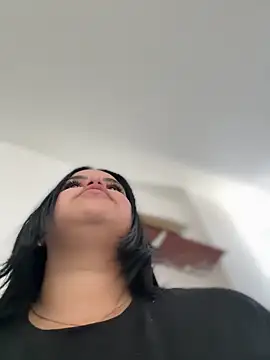 Snapshot of AliceStarshine chatting on October 18, 2025, 5:46 pm AliceStarshine online show from October 18, 2025, 5:46 pm