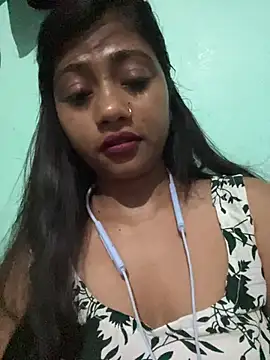 Snapshot of Miss-puhu chatting on July 9, 2026, 1:20 am Miss-puhu online show from July 9, 2026, 1:20 am