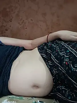 Snapshot of Miss-puhu chatting on August 6, 2026, 3:58 pm Miss-puhu online show from August 6, 2026, 3:58 pm