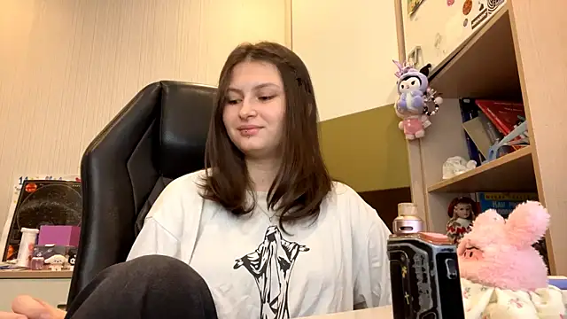 Snapshot of MnemonicSimplism chatting on July 8, 2026, 6:07 am MnemonicSimplism online show from July 8, 2026, 6:07 am