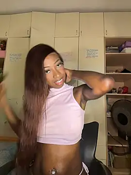 Snapshot of Nina_Velveta chatting on July 12, 2026, 8:16 am Nina Velveta online show from July 12, 2026, 8:16 am