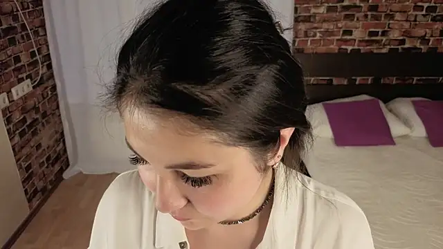 Snapshot of Moonlight_Sun chatting on July 6, 2026, 3:03 pm Moonlight Sun online show from July 6, 2026, 3:03 pm