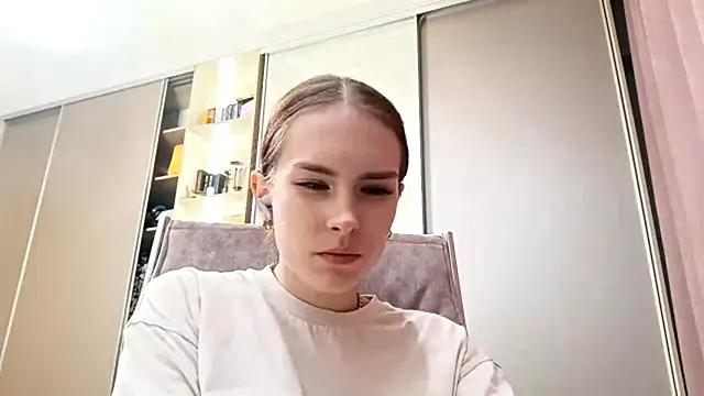 Snapshot of BrawAlly chatting on July 5, 2026, 12:45 pm BrawAlly online show from July 5, 2026, 12:45 pm