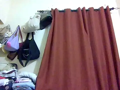 Snapshot of Sirmalik_ chatting on July 17, 2026, 5:14 am Sirmalik online show from July 17, 2026, 5:14 am