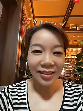 Snapshot of si-si-love chatting on July 13, 2026, 6:27 am si-si-love online show from July 13, 2026, 6:27 am