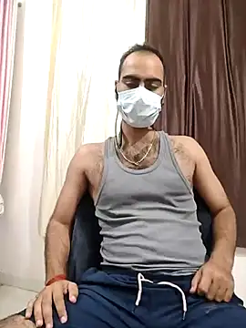 darinda9090 online show from July 15, 2026, 4:23 pm