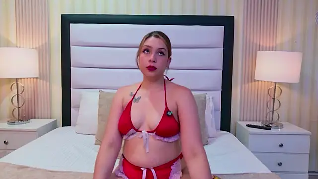ChloeRoussee online show from July 28, 2026, 3:13 am