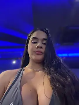 BellaLeclair  online show from July 13, 2026, 7:49 pm