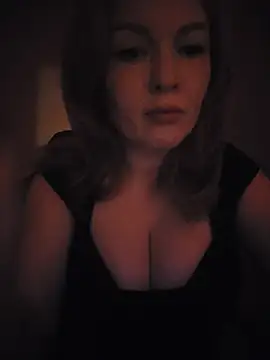 Snapshot of Katy_Brie chatting on July 9, 2026, 6:23 pm Katy Brie online show from July 9, 2026, 6:23 pm