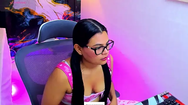 SofiaaReed online show from July 14, 2026, 11:27 am