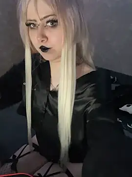 Sindy-Lou online show from July 9, 2026, 10:25 pm