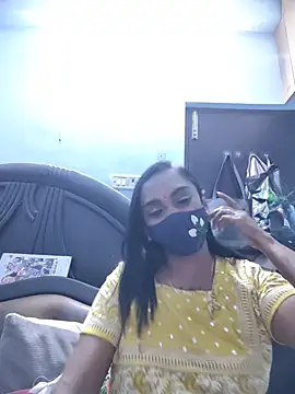 Snapshot of Dhaarani-cam chatting on July 15, 2026, 10:26 pm Dhaarani-cam online show from July 15, 2026, 10:26 pm