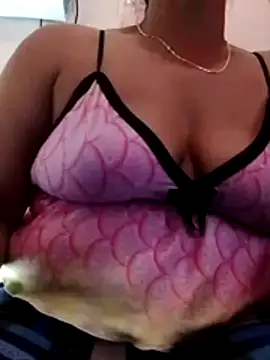 Snapshot of valenprice_xxx chatting on July 11, 2026, 3:26 pm valenprice xxx online show from July 11, 2026, 3:26 pm