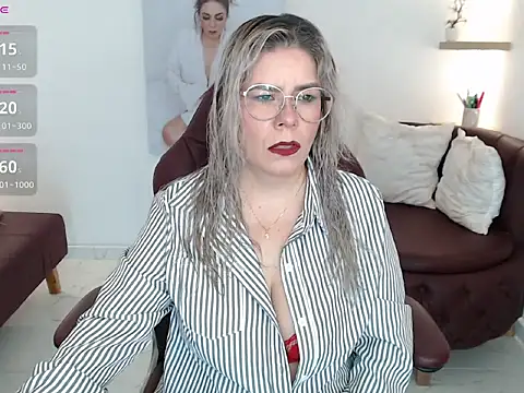 Snapshot of leylamia chatting on July 9, 2026, 1:37 pm leylamia online show from July 9, 2026, 1:37 pm