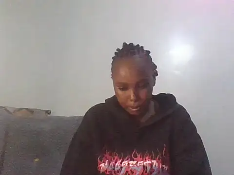 Snapshot of Sassy_pie chatting on July 9, 2026, 12:04 am Sassy pie online show from July 9, 2026, 12:04 am