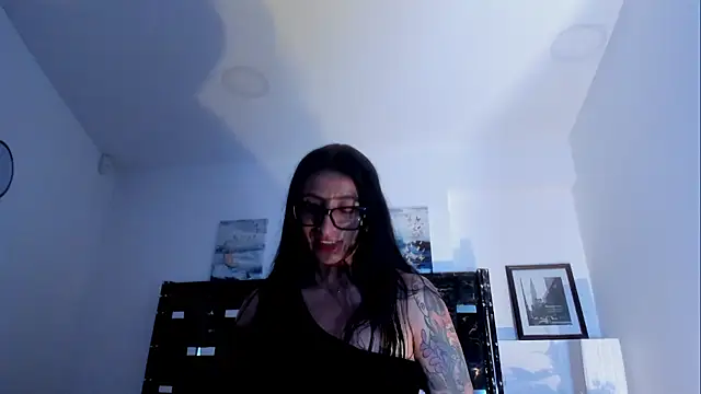ZarayFeet  online show from July 15, 2026, 7:19 pm