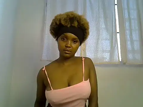 Snapshot of Chelsey_18 chatting on July 11, 2026, 2:20 pm Chelsey 18 online show from July 11, 2026, 2:20 pm