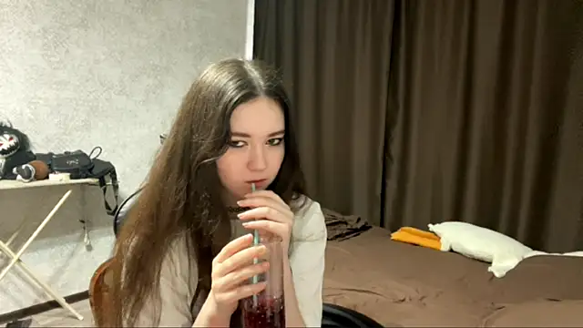 Snapshot of SetsukoDailing chatting on July 12, 2026, 9:44 am SetsukoDailing online show from July 12, 2026, 9:44 am