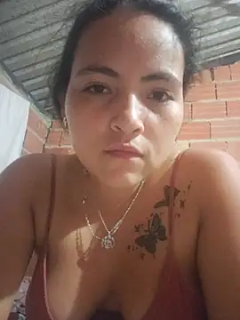 Leidy12 online show from August 4, 2026, 2:37 am