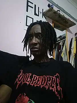Snapshot of TryingExpiry chatting on July 15, 2026, 5:29 pm TryingExpiry online show from July 15, 2026, 5:29 pm