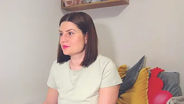 alisenties online show from February 23, 2025, 6:12 pm