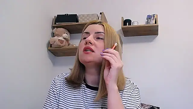 alisenties online show from March 15, 2026, 4:13 pm