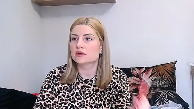 alisenties online show from April 5, 2026, 3:53 pm