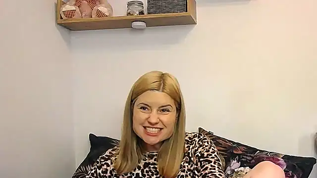 Snapshot of alisenties chatting on May 29, 2026, 2:26 pm alisenties online show from May 29, 2026, 2:26 pm