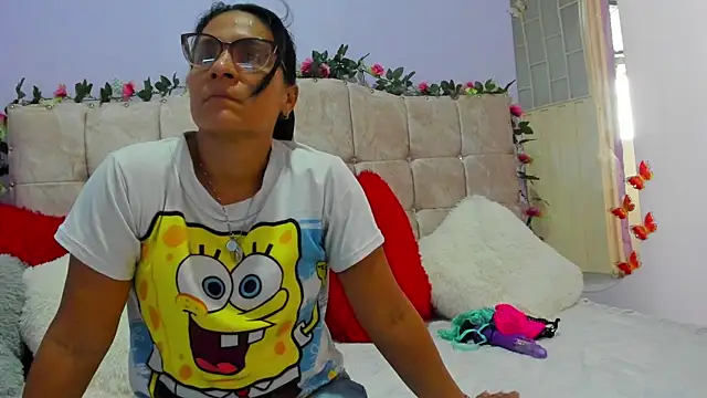 NatachaOrtegon online show from July 14, 2026, 7:52 pm