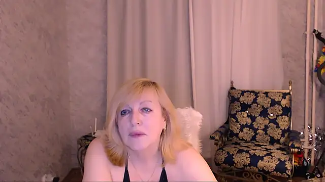 Samantha Si online show from May 5, 2026, 7:11 pm