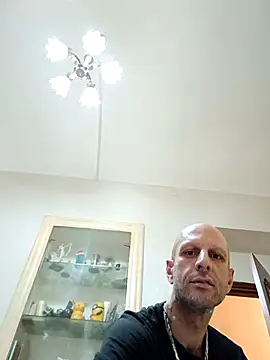 Snapshot of marco77to chatting on July 16, 2026, 12:55 pm marco77to online show from July 16, 2026, 12:55 pm