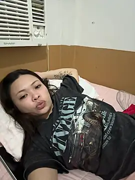 Snapshot of sweet_pinay143 chatting on July 25, 2026, 10:13 am sweet pinay143 online show from July 25, 2026, 10:13 am