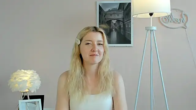 Snapshot of JettaBilello chatting on July 16, 2026, 10:21 am JettaBilello online show from July 16, 2026, 10:21 am