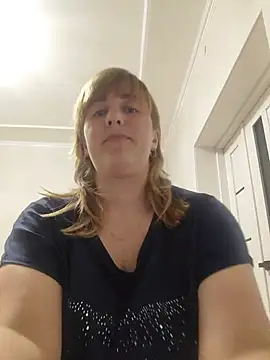 velvetsky323 online show from July 17, 2026, 7:52 pm