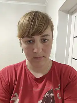velvetsky323 online show from July 19, 2026, 8:45 pm