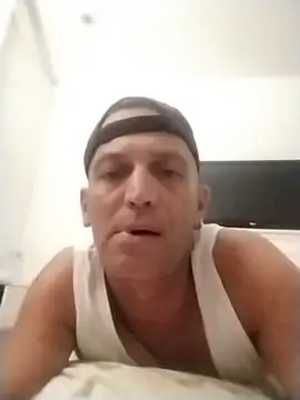ilmisteroneragazzato online show from August 4, 2026, 6:21 pm