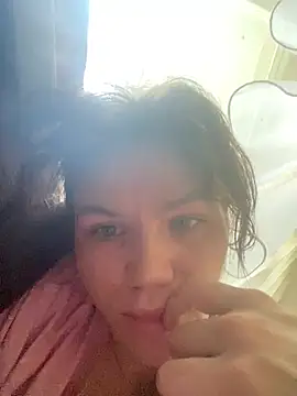 Snapshot of helly_dan chatting on July 18, 2026, 3:38 pm helly dan online show from July 18, 2026, 3:38 pm